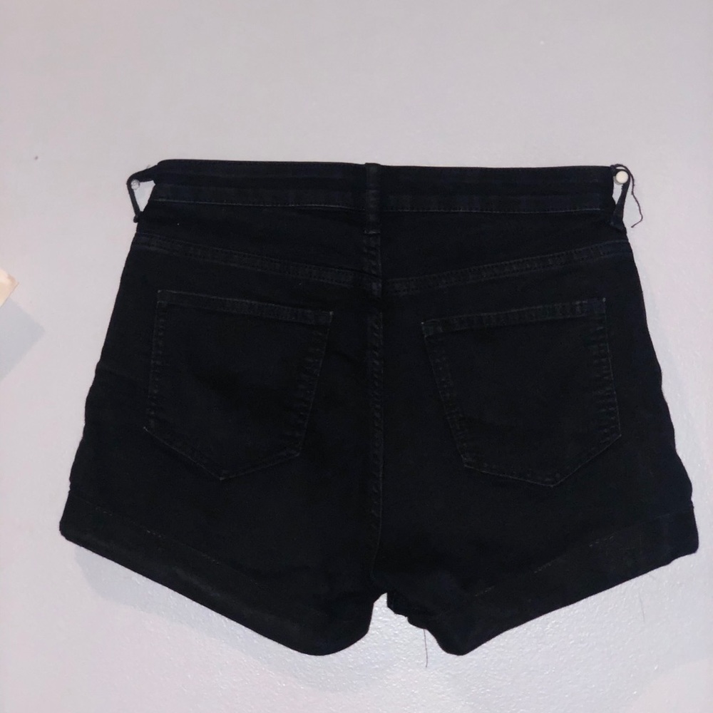 Shorts - Picture 2 of 2